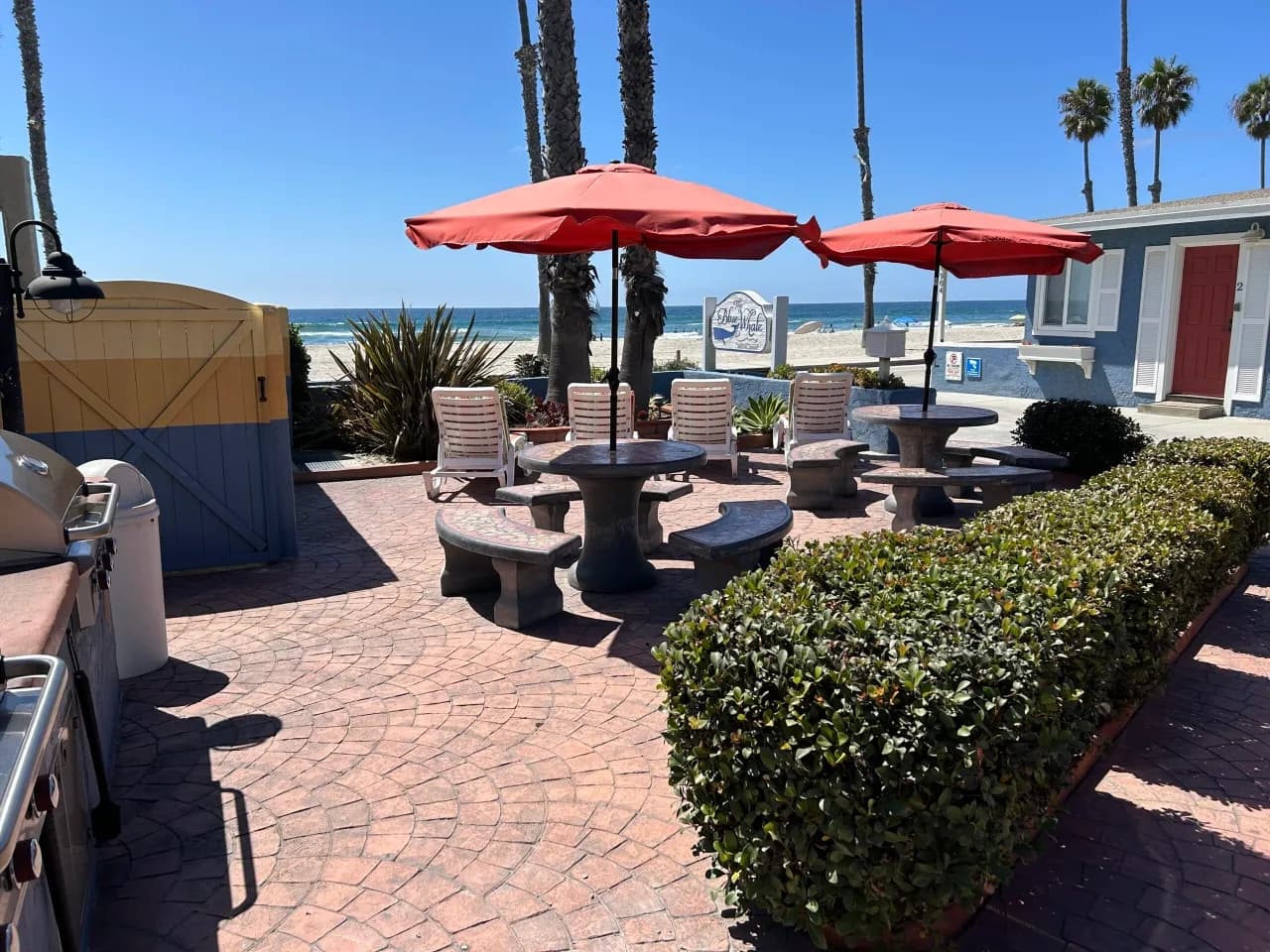 Exterior of Blue Whale Resort in sunny Oceanside